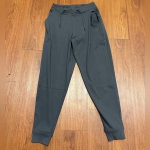 Tag attached Women’s Footjoy golf joggers